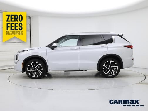 White 2024 Mitsubishi Outlander SEL Platinum