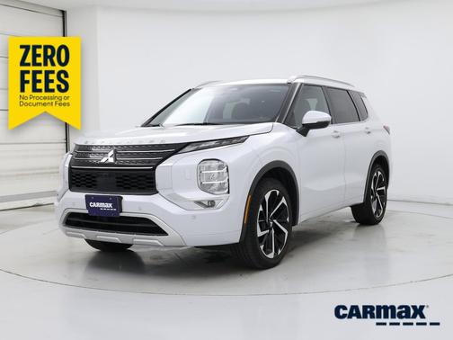 White 2024 Mitsubishi Outlander SEL Platinum