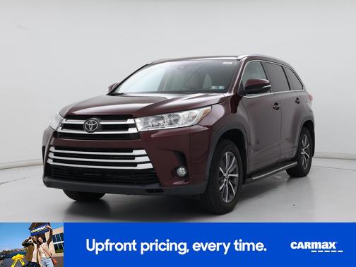Burgundy 2018 Toyota Highlander XLE