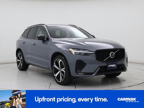 Gray 2024 Volvo XC60 B5 Ultimate Dark Theme