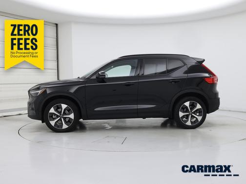 Black 2024 Volvo XC40 B5 Plus Dark Theme