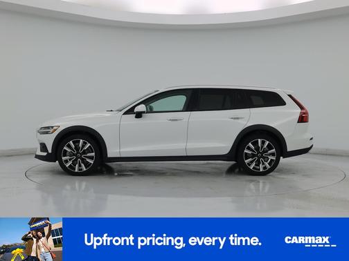 2021 Volvo V60 Cross Country T5