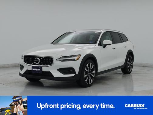 2021 Volvo V60 Cross Country T5