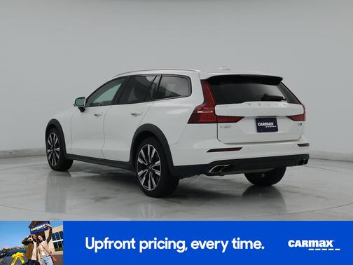 2021 Volvo V60 Cross Country T5