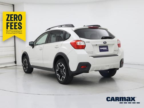 White 2016 Subaru Crosstrek