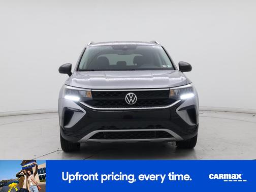 Silver 2022 Volkswagen Taos SE