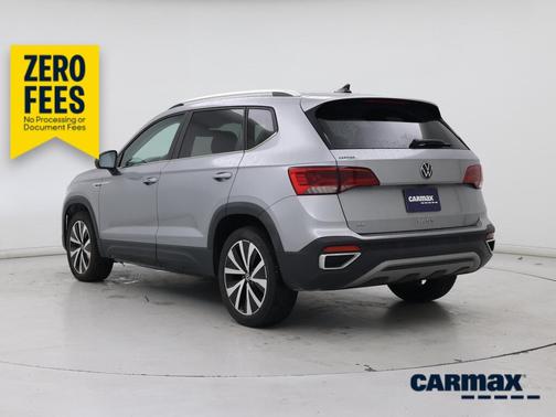 Silver 2022 Volkswagen Taos SE