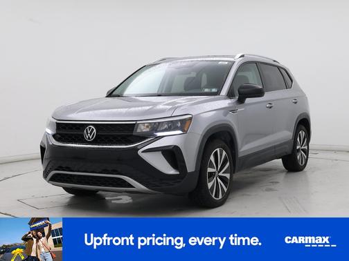 Silver 2022 Volkswagen Taos SE