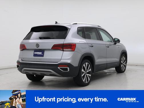 Silver 2022 Volkswagen Taos SE