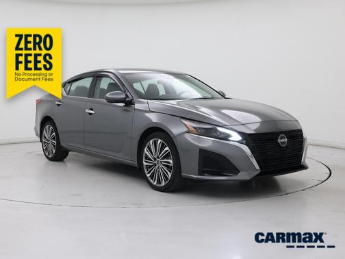 Gray 2023 Nissan Altima SL