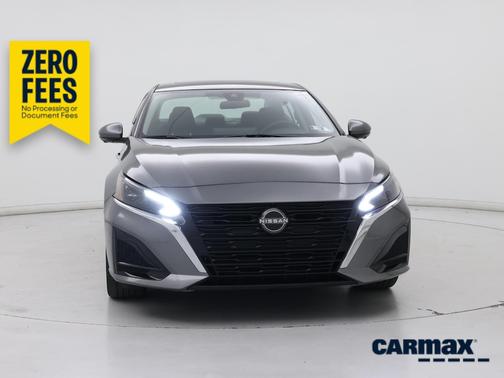 Gray 2023 Nissan Altima SL