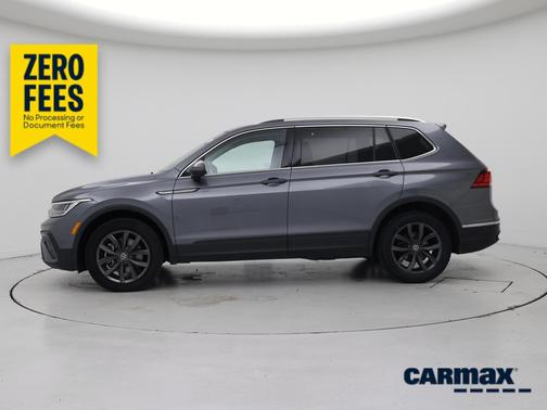 Gray 2023 Volkswagen Tiguan SE