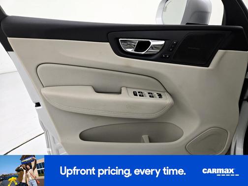 2019 Volvo XC60 T5 Momentum