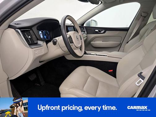 2019 Volvo XC60 T5 Momentum