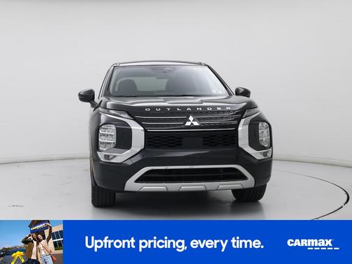 2023 Mitsubishi Outlander SE