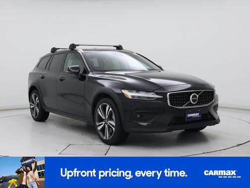2023 Volvo V60 Cross Country B5 Plus