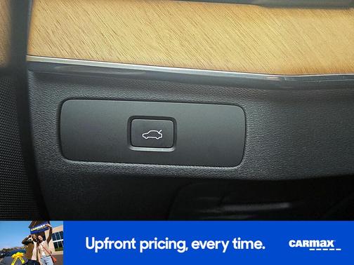 2023 Volvo XC90 B6 Plus