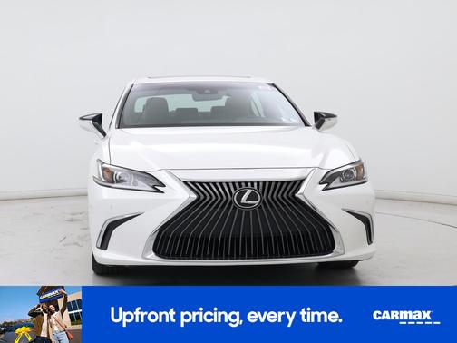 White 2019 Lexus ES 350 Luxury