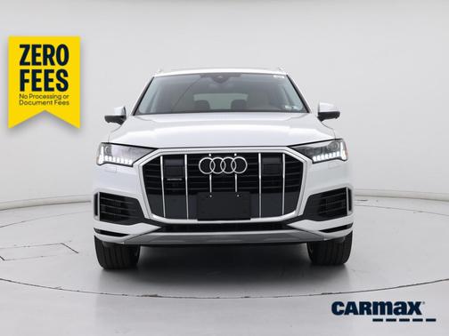 White 2024 Audi Q7 Premium Plus