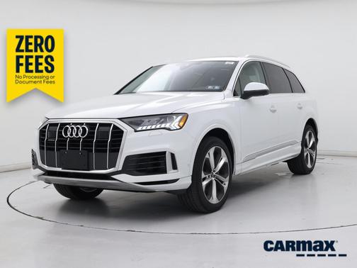 White 2024 Audi Q7 Premium Plus