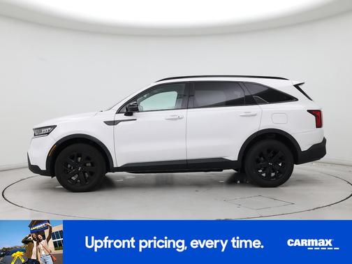 White 2021 Kia Sorento S