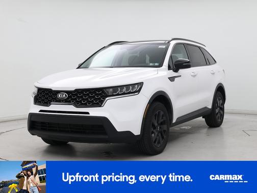 White 2021 Kia Sorento S
