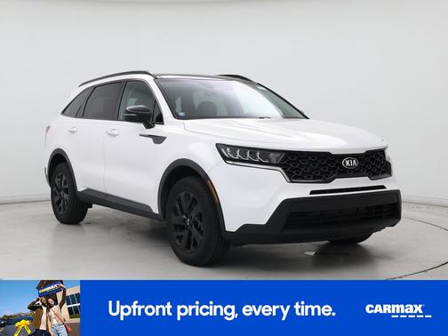 White 2021 Kia Sorento S