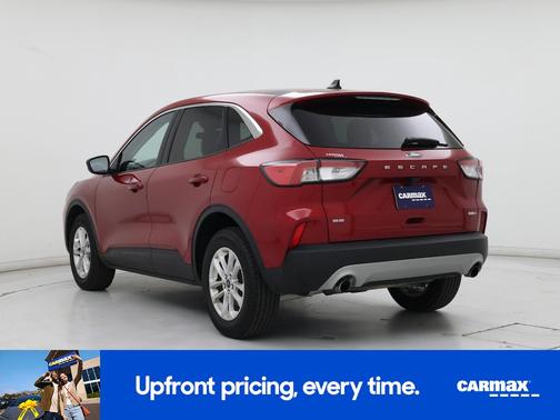 Red 2020 Ford Escape SE