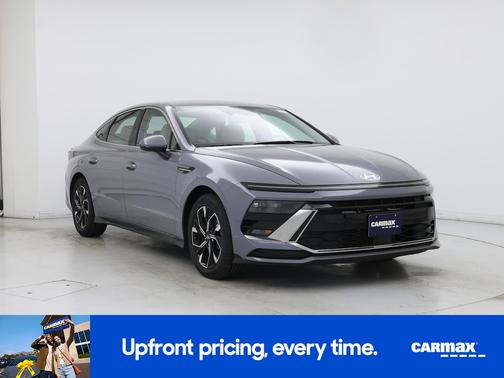 Gray 2025 Hyundai SONATA SE