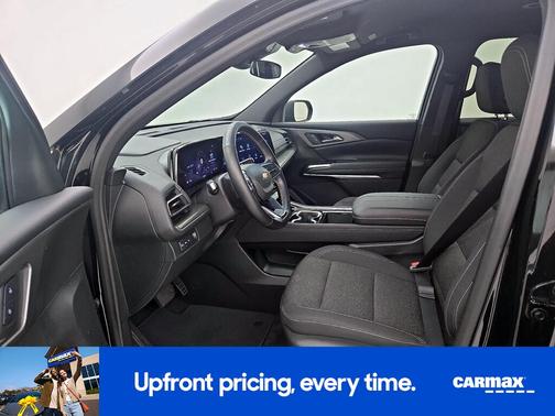 Black 2025 Chevrolet Traverse LT