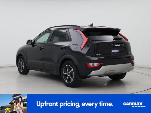 Black 2023 Kia Niro EX