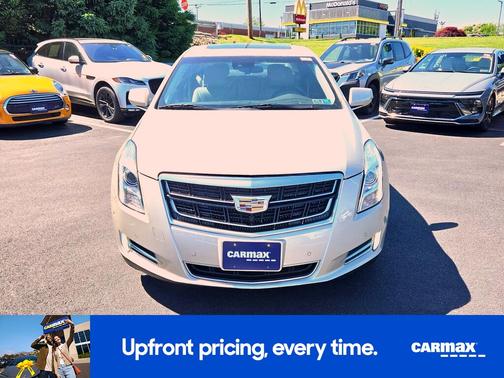 Gold 2016 Cadillac XTS Luxury