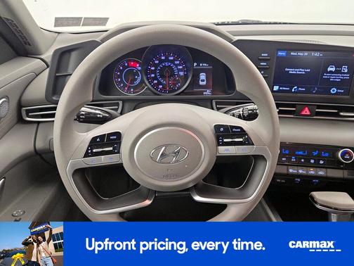 White 2021 Hyundai ELANTRA SEL