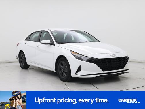 White 2021 Hyundai ELANTRA SEL