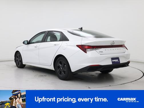 White 2021 Hyundai ELANTRA SEL