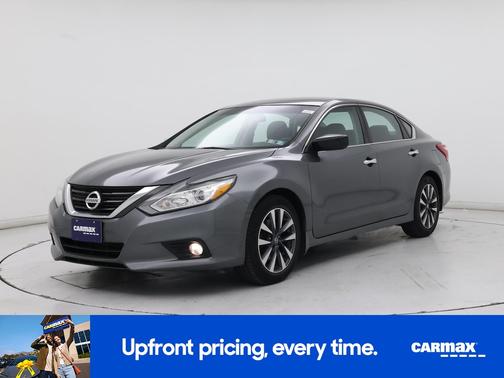 Gray 2017 Nissan Altima SV