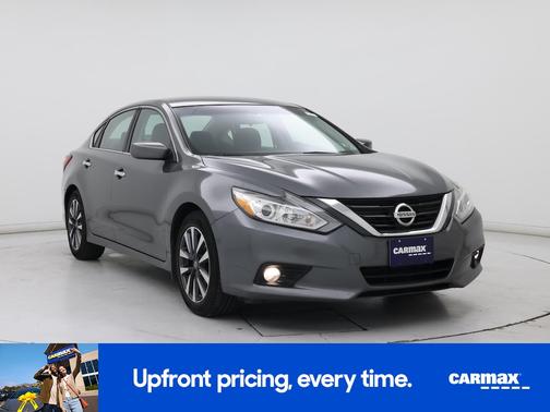 Gray 2017 Nissan Altima SV