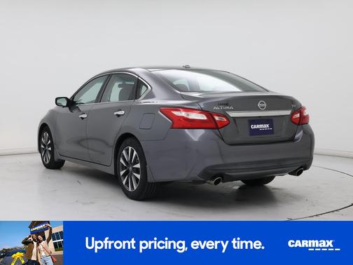 Gray 2017 Nissan Altima SV