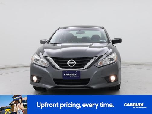 Gray 2017 Nissan Altima SV