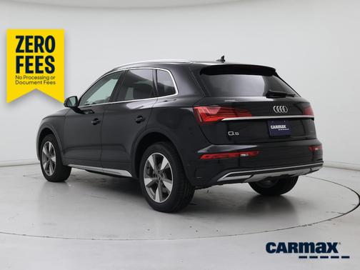 Black 2023 Audi Q5 Premium