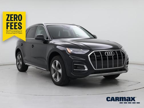 Black 2023 Audi Q5 Premium