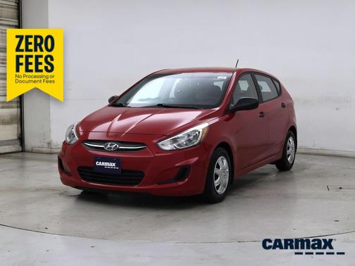 Red 2017 Hyundai Accent SE