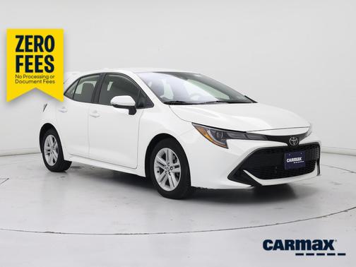 White 2022 Toyota Corolla Hatchback SE