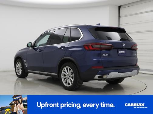 Blue 2023 BMW X5 xDrive40i