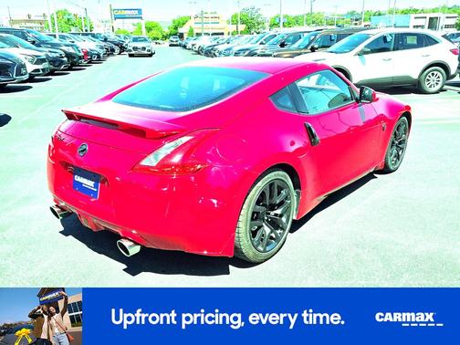 Red 2017 Nissan 370Z