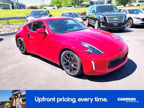 Red 2017 Nissan 370Z