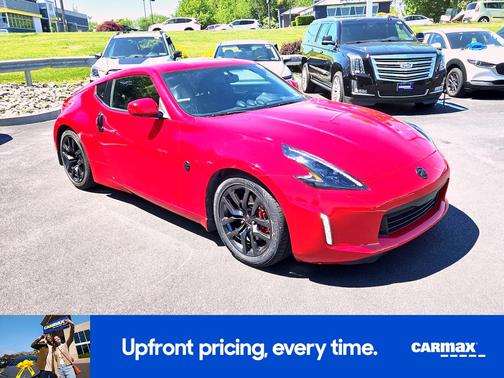 Red 2017 Nissan 370Z