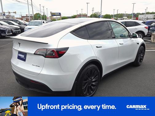 White 2024 Tesla Model Y Long Range