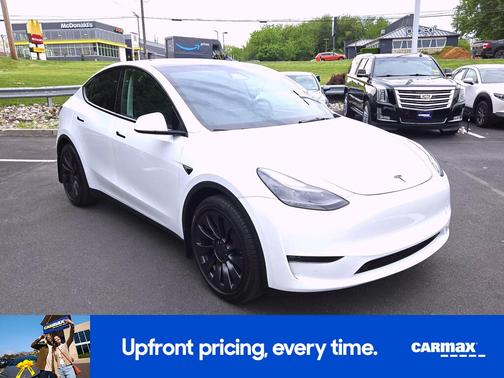 White 2024 Tesla Model Y Long Range