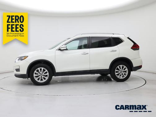White 2017 Nissan Rogue SV